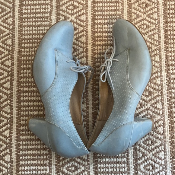 Blue Heels - Picture 3 of 4